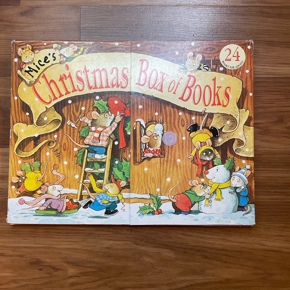 Advent Calendar 2007 Mice’s Box of Books 24 mini book ornaments Gillian Chapman